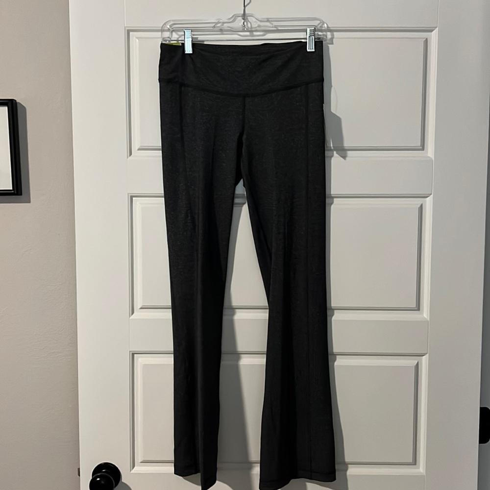 Women’s athletic pants